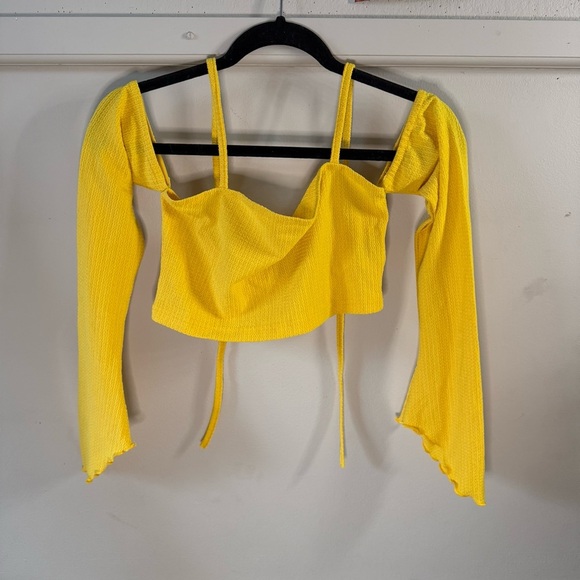 Shein Yellow Long Sleeves Knit and Mesh Sparkle Rhinestone Halter Bundle - Picture 2 of 9